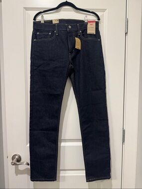 Men’s Levi's 502 Tapered Jeans in Dark Indigo